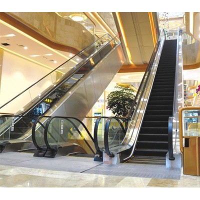 High- end definition without noise step 600-800-1000 35 angle escalator